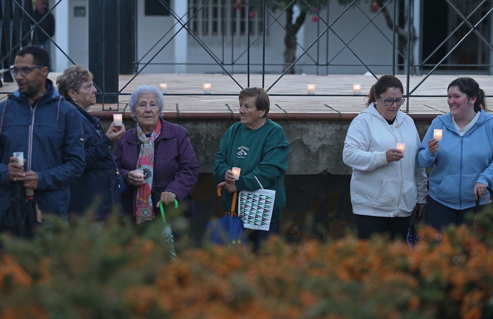 Fotos de la manifestación contra los cortes de luz en Castellar