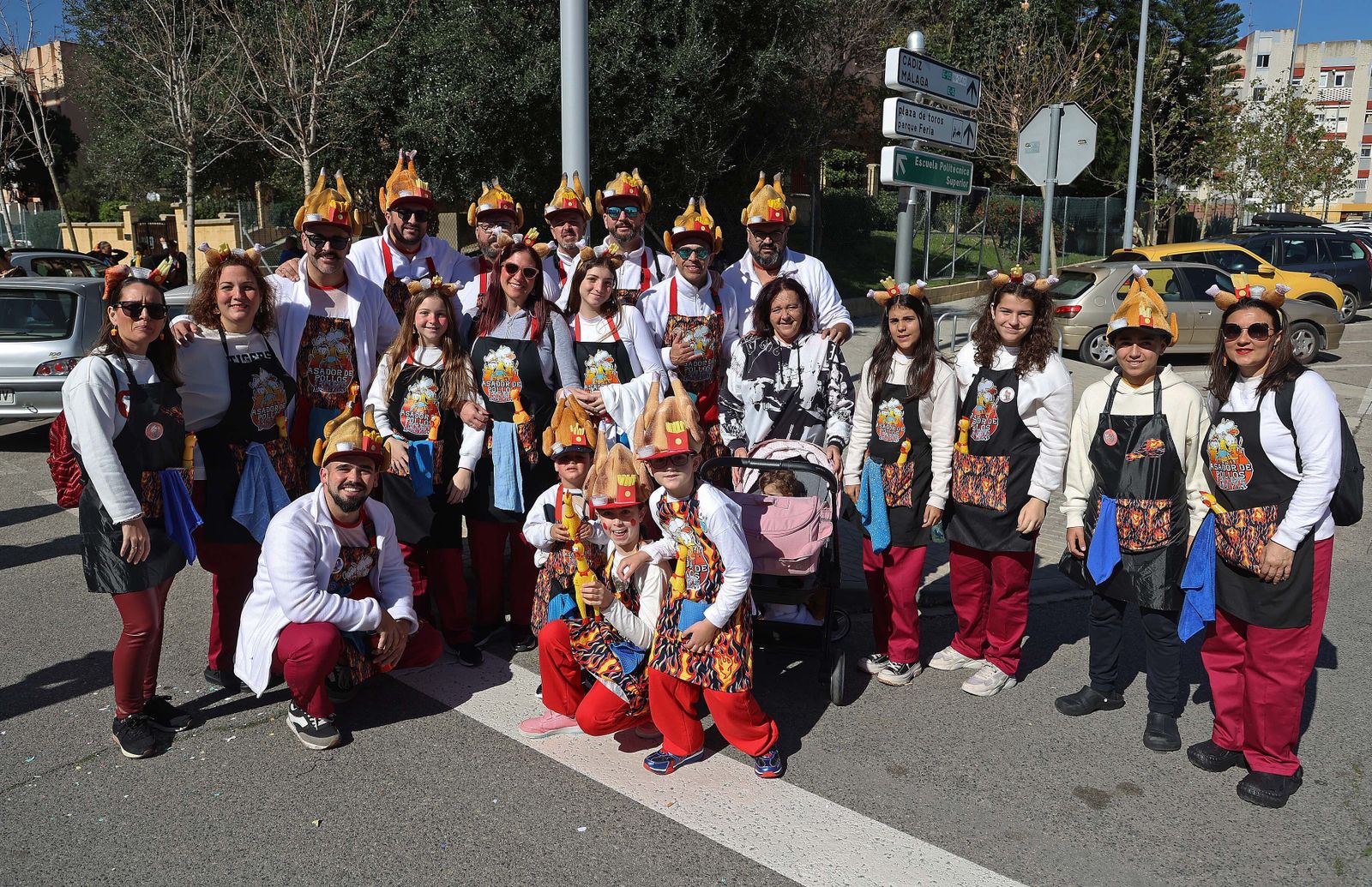 La cabalgata de agrupaciones del Carnaval de Algeciras, en imágenes