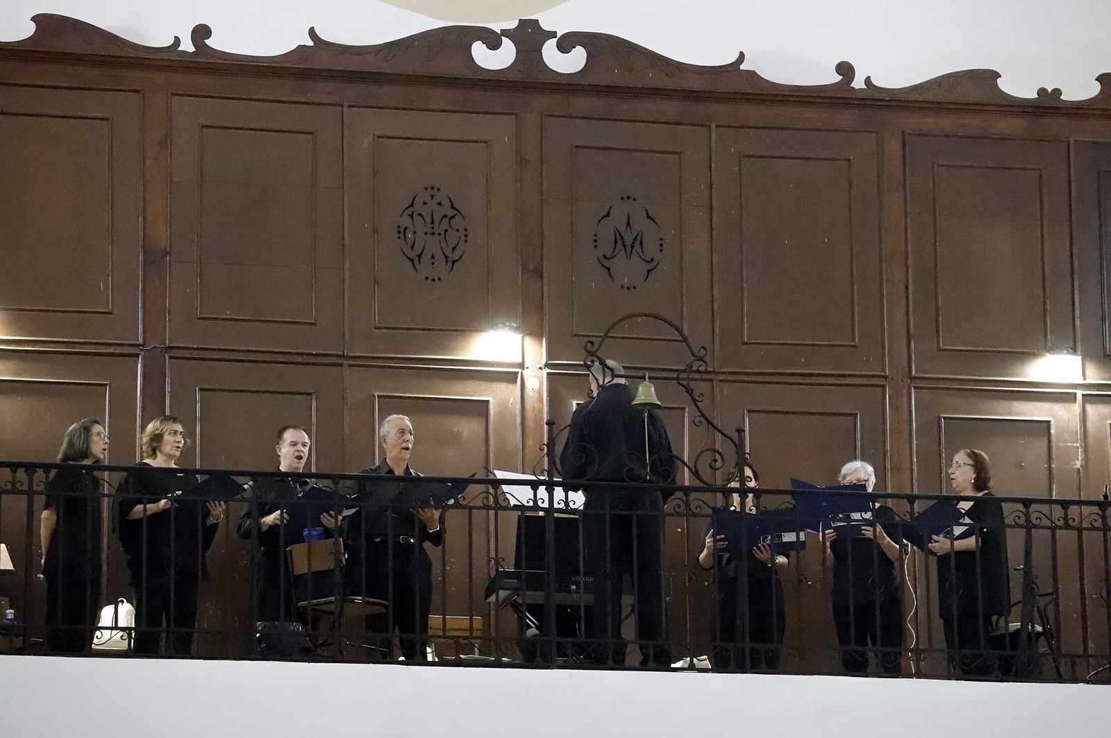 Misa de despedida por jubilación a don Feliciano Fernández Sousa, párroco del Sagrado Corazón de Jesús, en imágenes