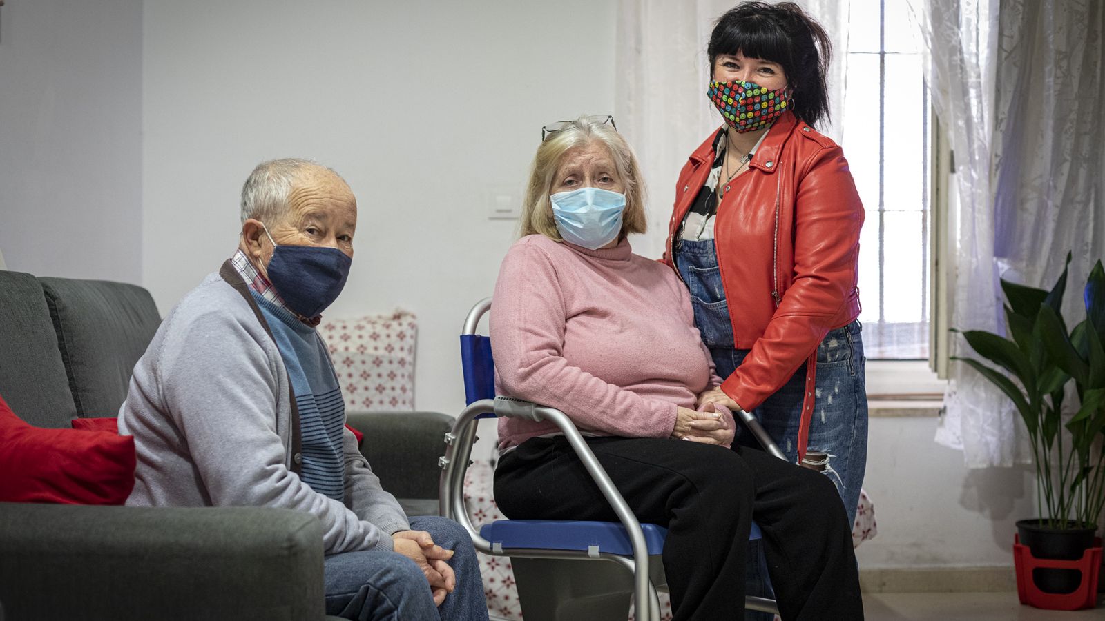 Lorena El duque, junto a sus padres.