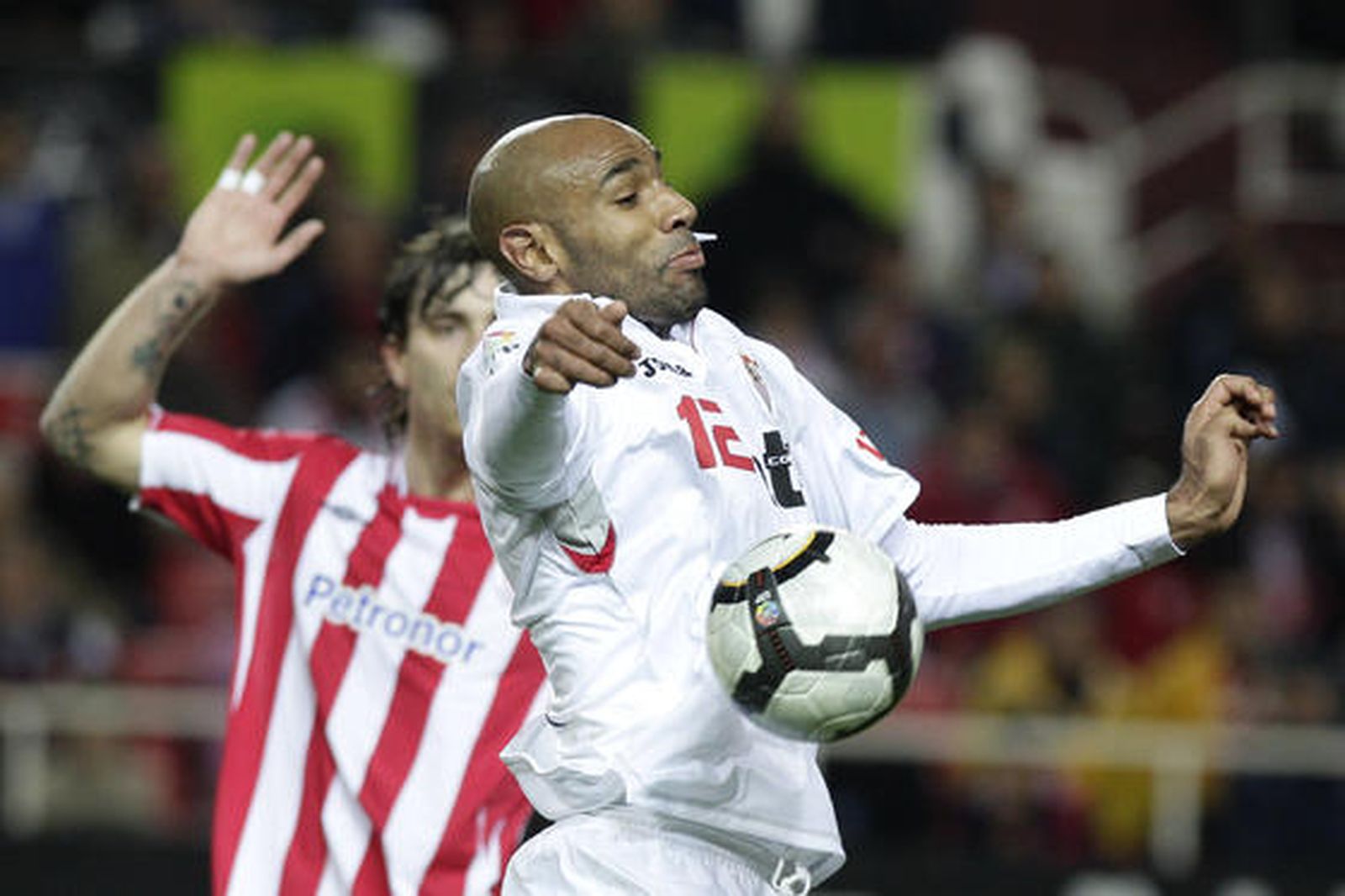 El Sevilla no pasa del empate en casa ante el Athletic de Bilbao. / Antonio Pizarro