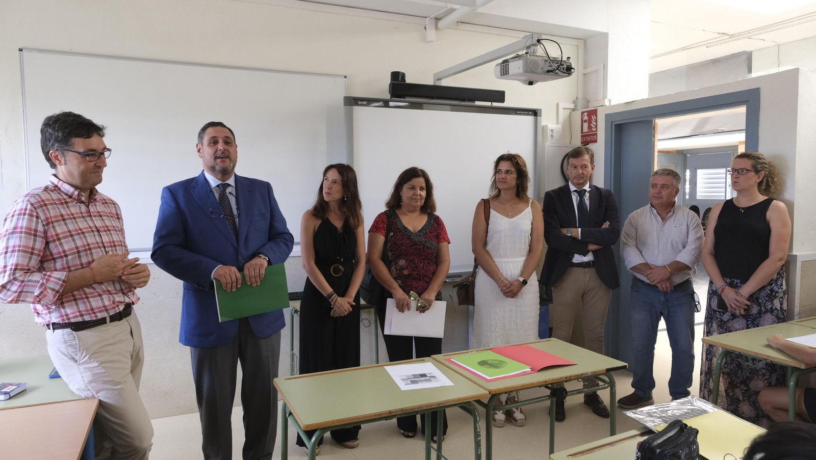 El delegado de Desarrollo educativo, Francisco Alonso, en el IES Aurantia.