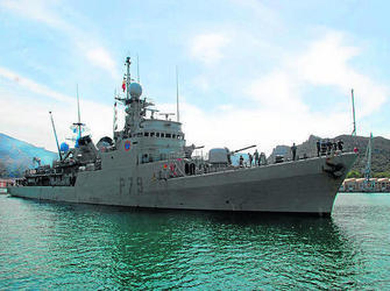 Patrullero P-79 'Vencedora' de la Armada.