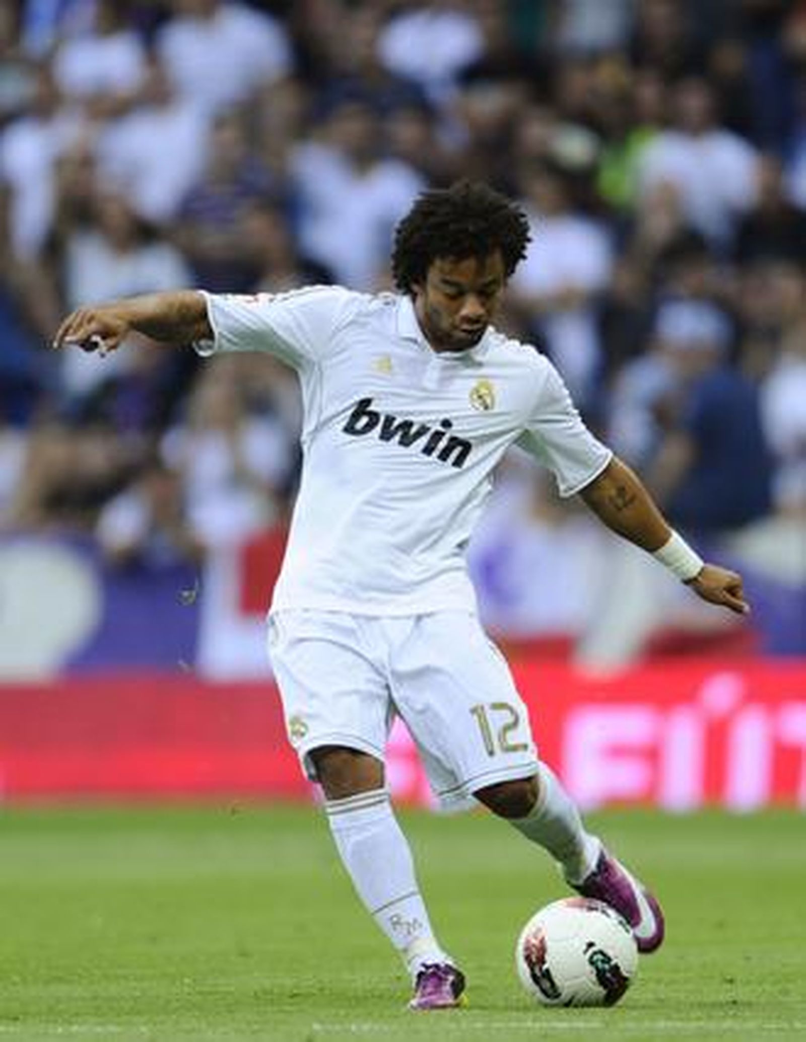 El Real Madrid cumple ante el Getafe en el Bernabéu (4-2). / AFP