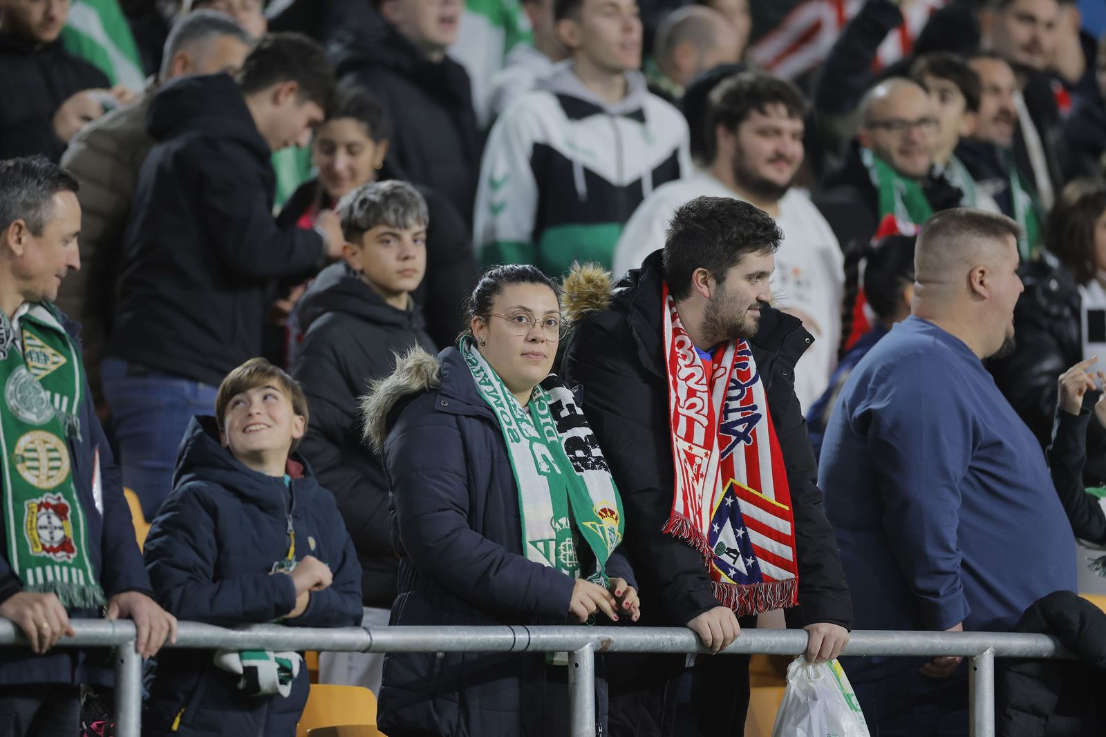 Búscate en las fotos del Betis - Atlético de Madrid