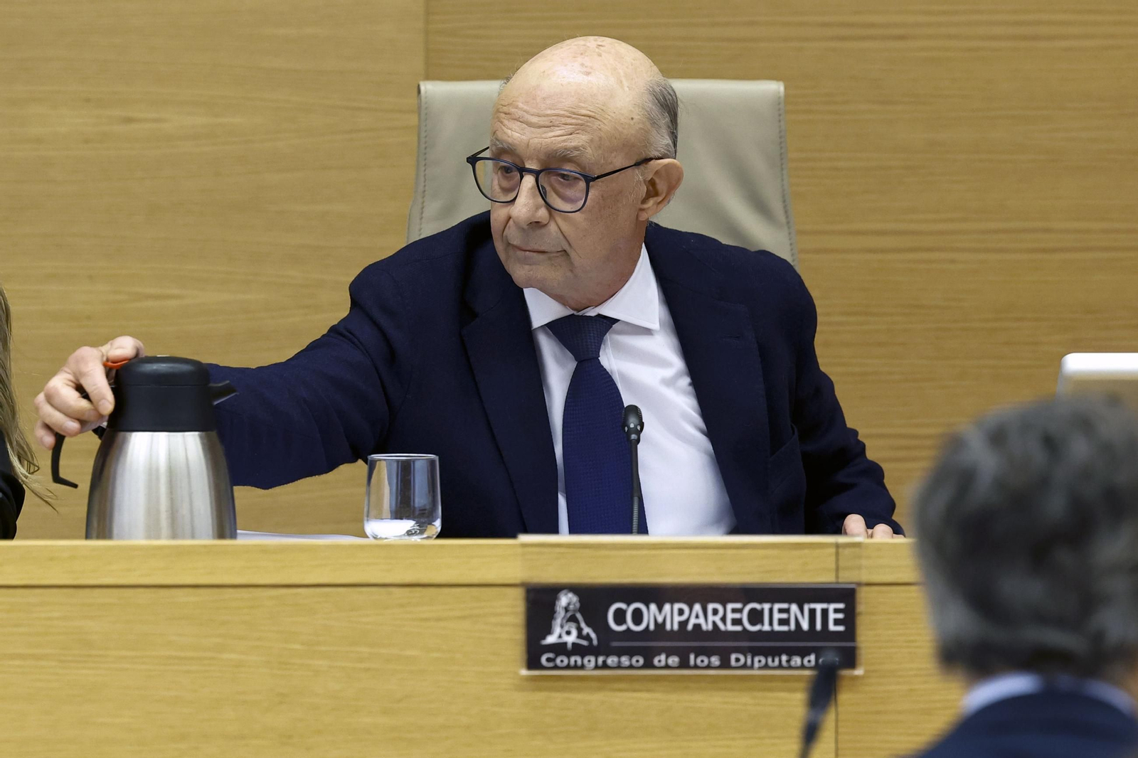 El ex ministro Cristóbal Montoro se da de baja como afiliado del PP.