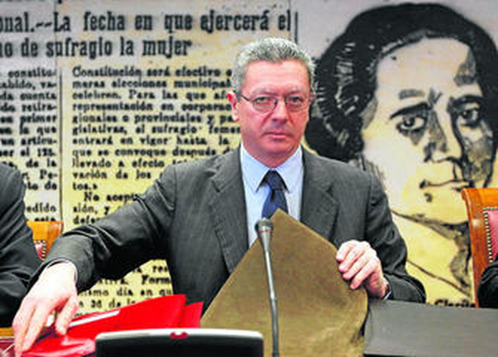 Ruiz-Gallardón, durante su comparecencia ayer en el Senado.