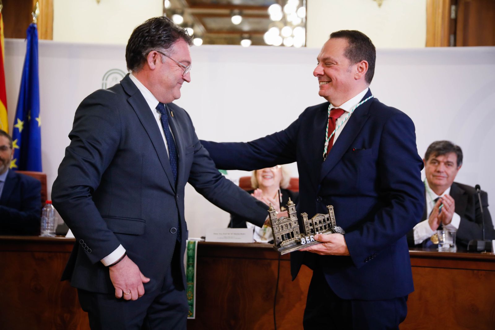 Juan Manuel Martín Robles ingresa como académico de Historia de Andalucía y te lo contamos en imágenes