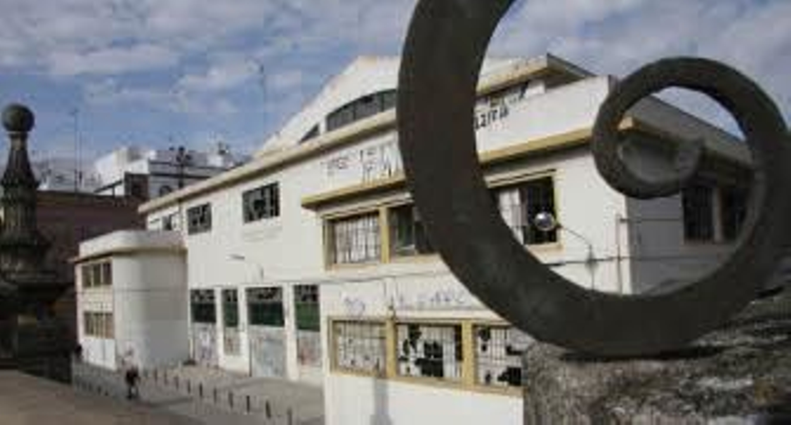La inversión en el antiguo mercado de la Puerta de la Carne se reduce a la mitad