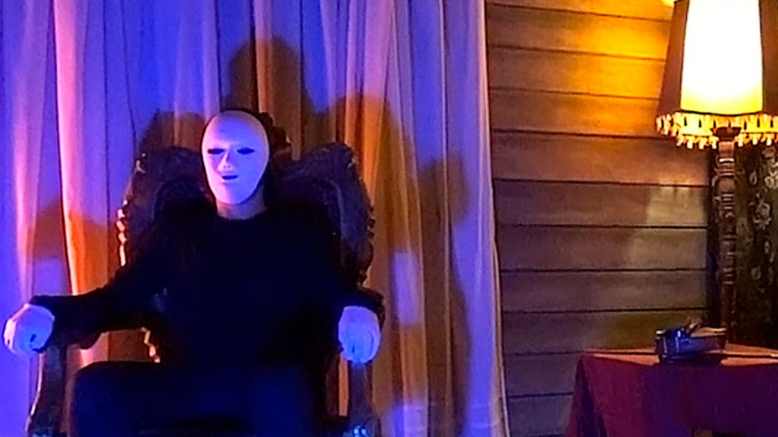 'El canto de la moneda'.