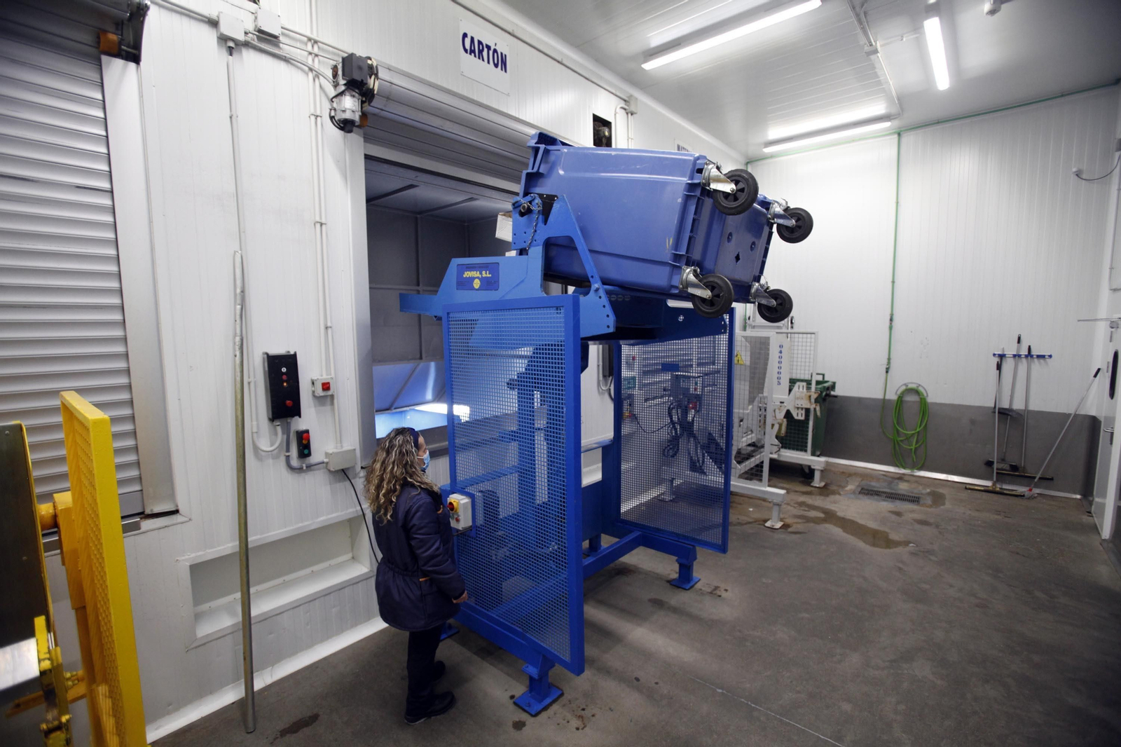 Imágenes del trabajo en la central logística de Mercadona