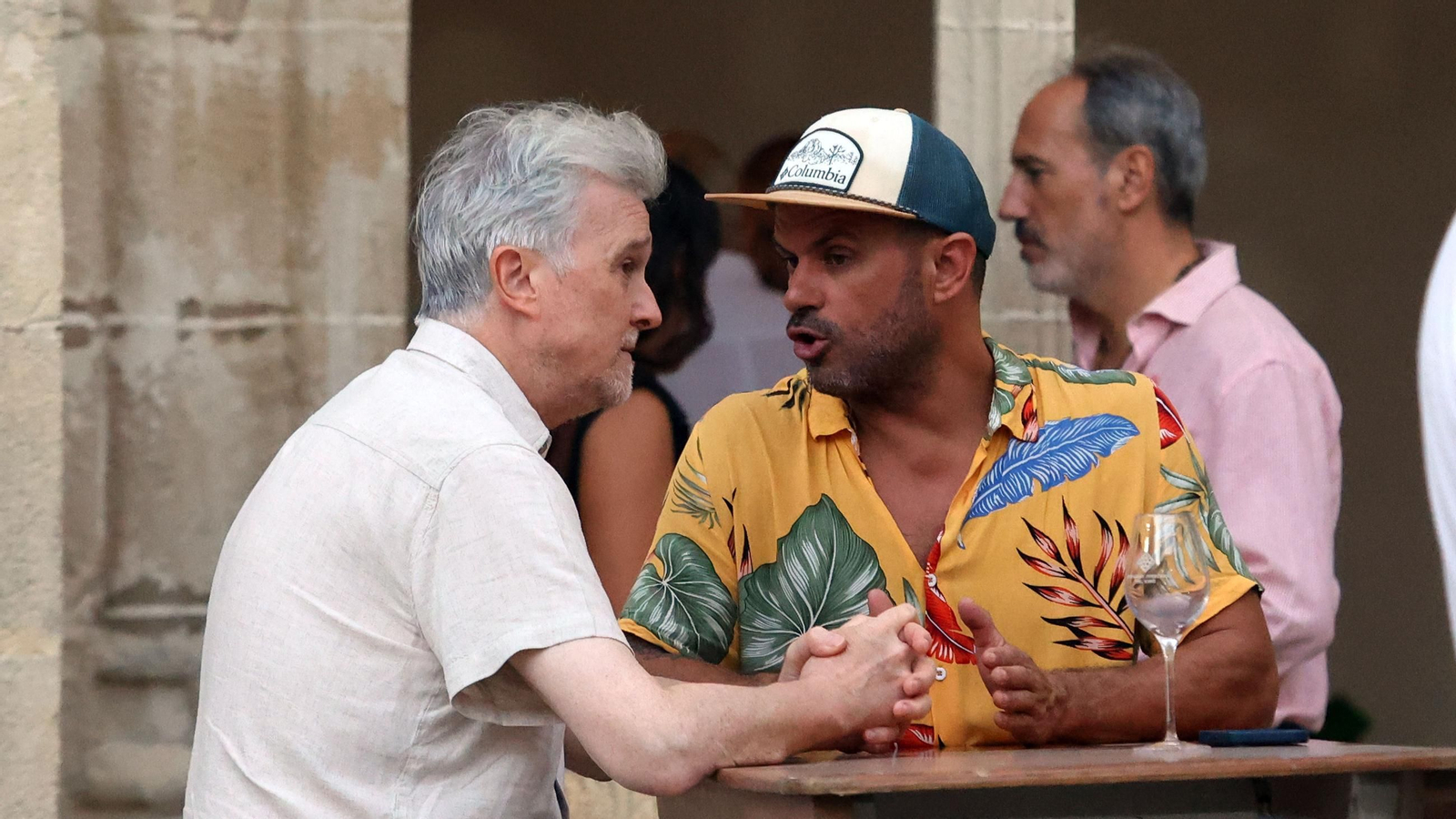 Inauguración de 'Entre Vinos Tintos y Blancos' en Jerez