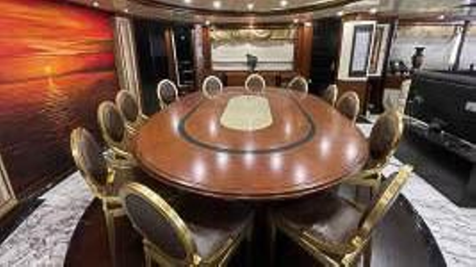 El yate de lujo Samurai One