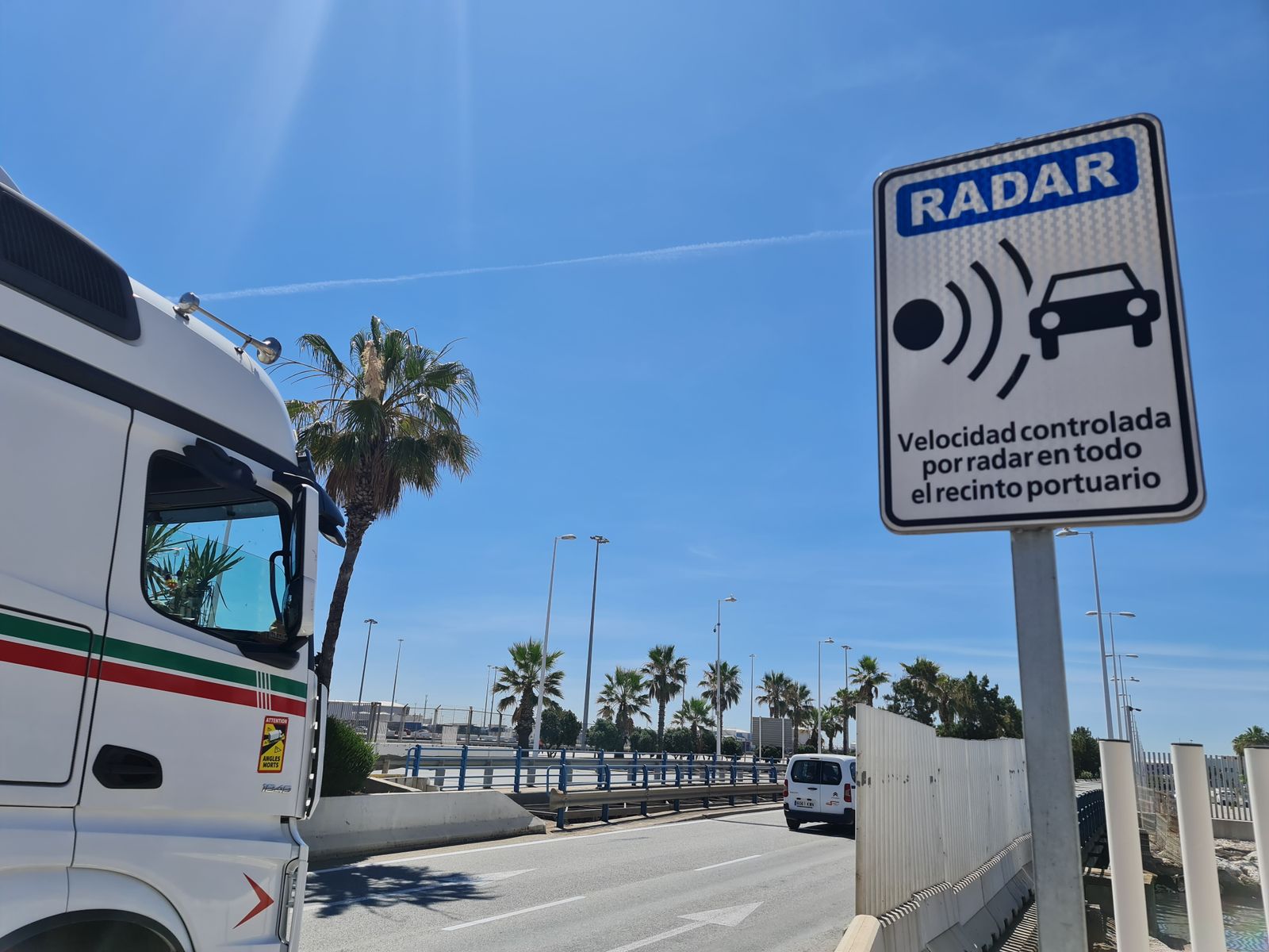 Radar en un tramo donde el límite está establecido en 60 km/h.