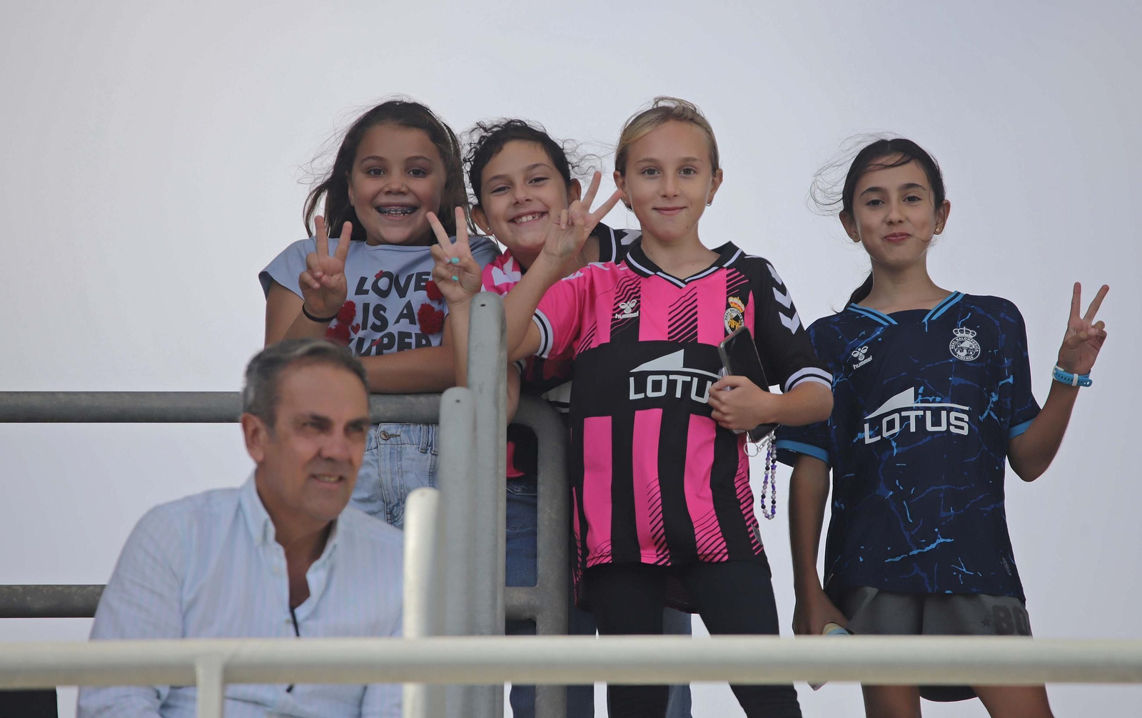 Búscate en el Ciudad de La Línea durante el Balona - Pozoblanco de Tercera Federación