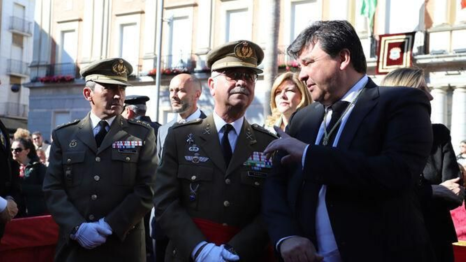 Así fue la procesión del Cristo de la Vera+Cruz acompañado por la Legión en el año 2019