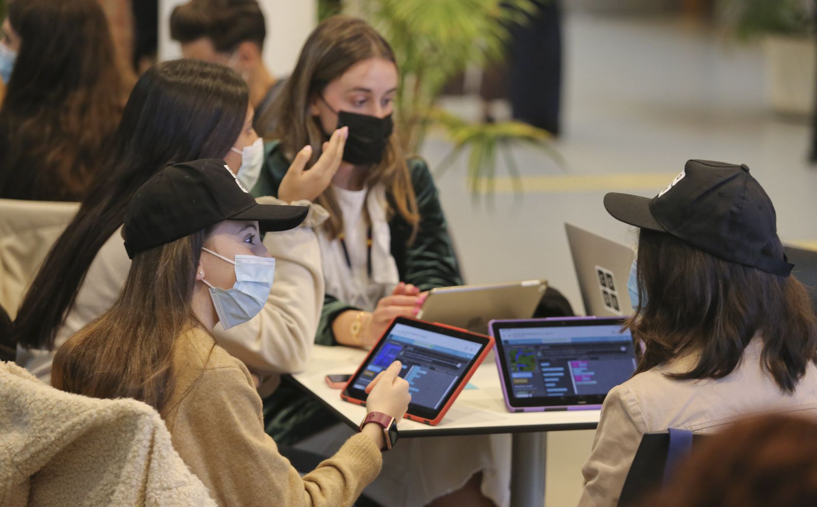 La visita de los Reyes a Málaga, en fotos