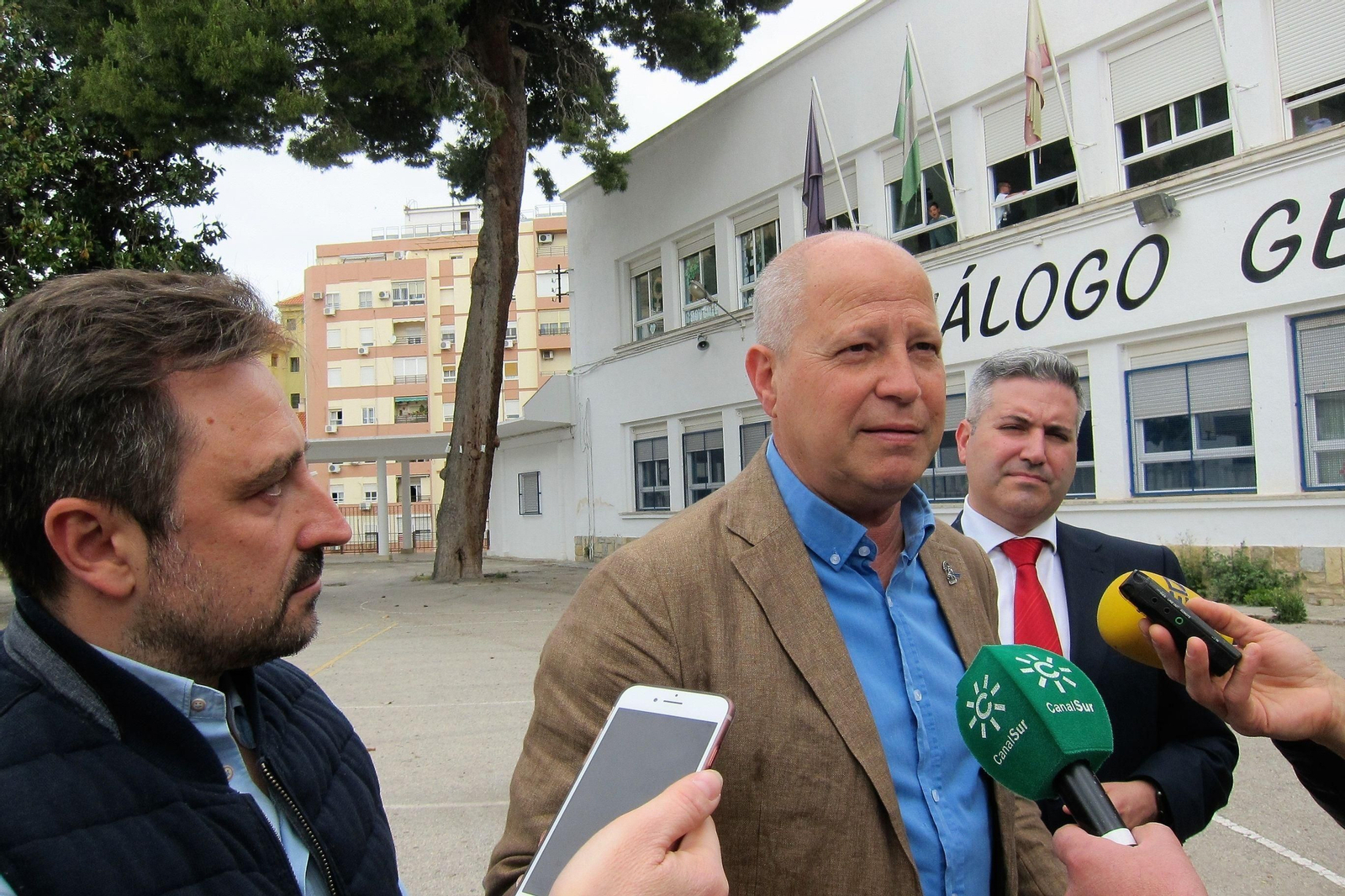 La vida de Javier Imbroda, en imágenes