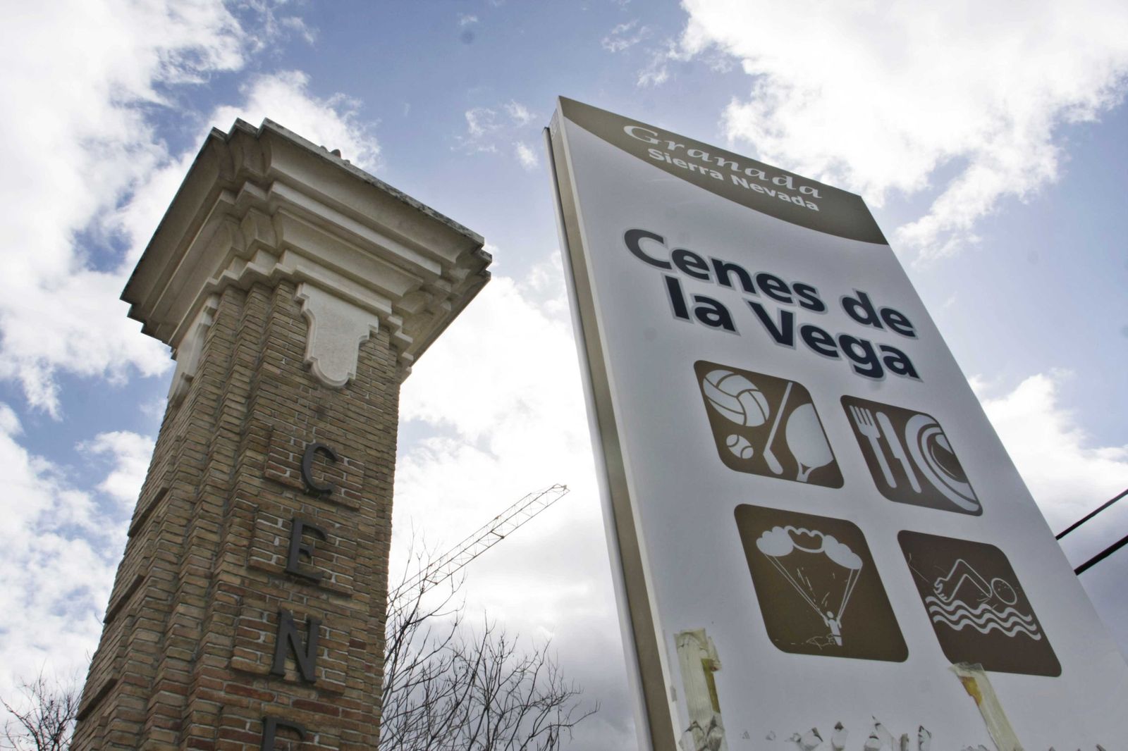 Imagen de archivo de un cartel de Cenes de la Vega.