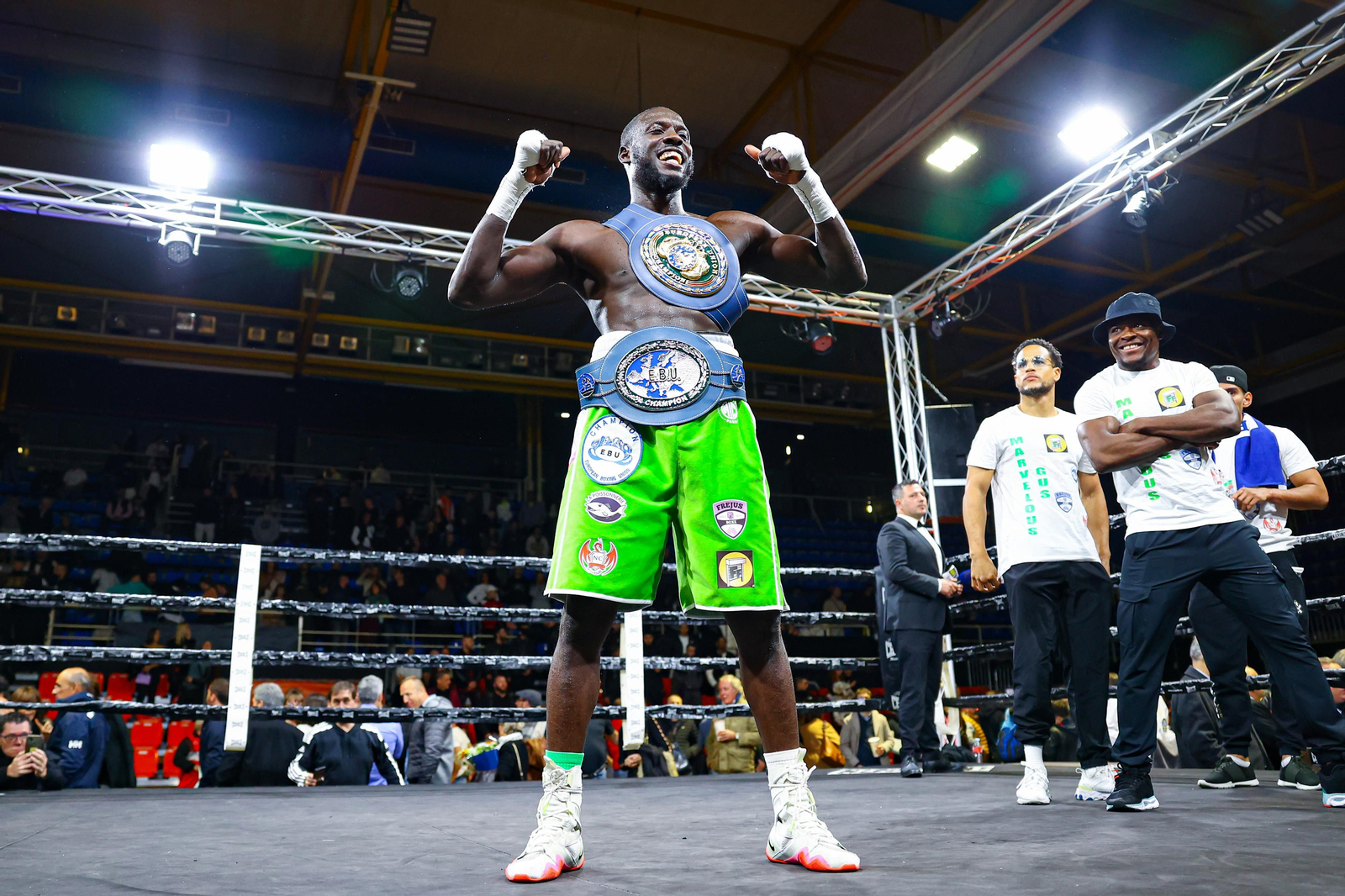 Las mejores fotos de la derrota de José Luis Navarro (El Cazador Jr) ante Gustave Tamba