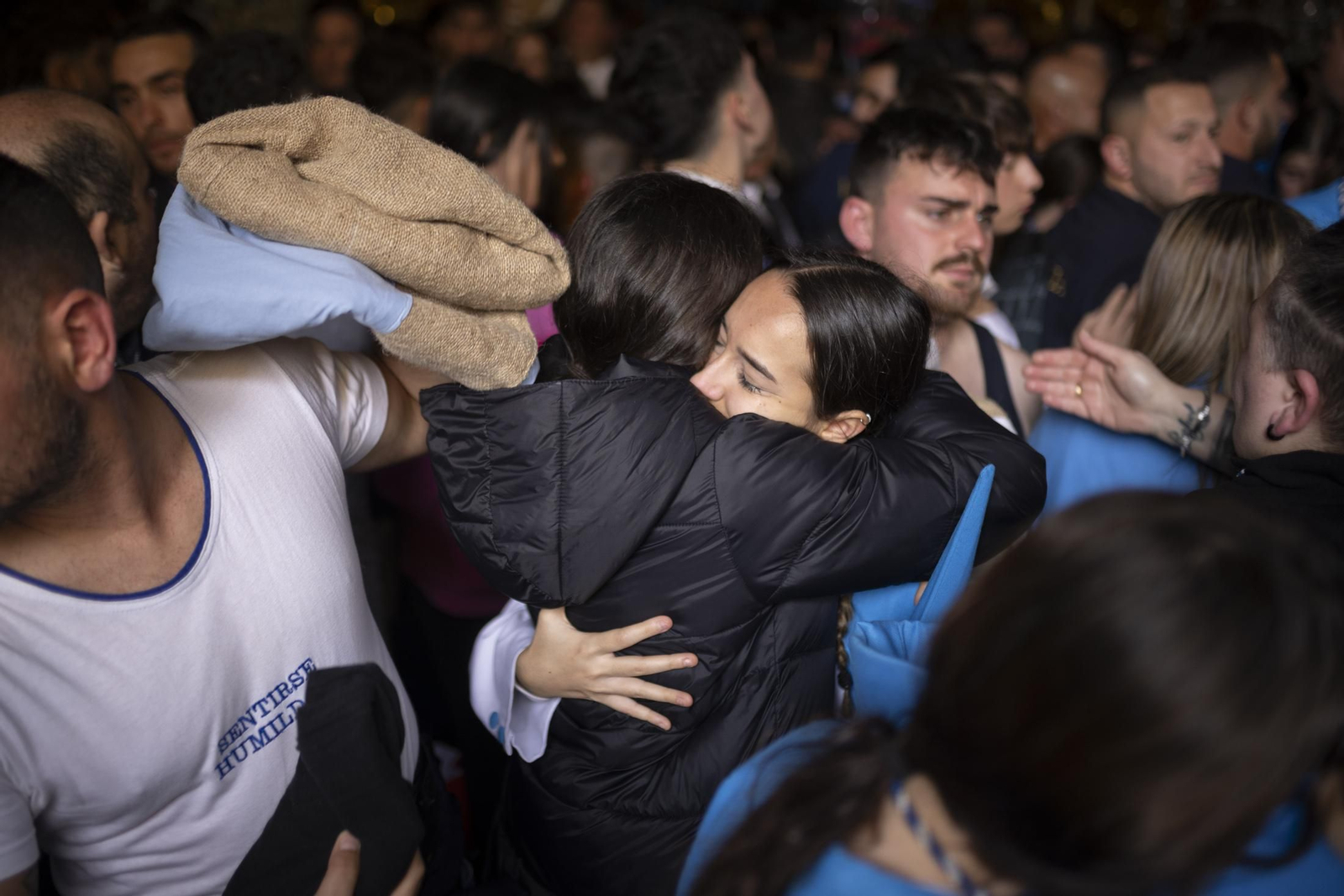 Las mejores imágenes del Miércoles Santo en Huelva: Hermandad de la Victoria