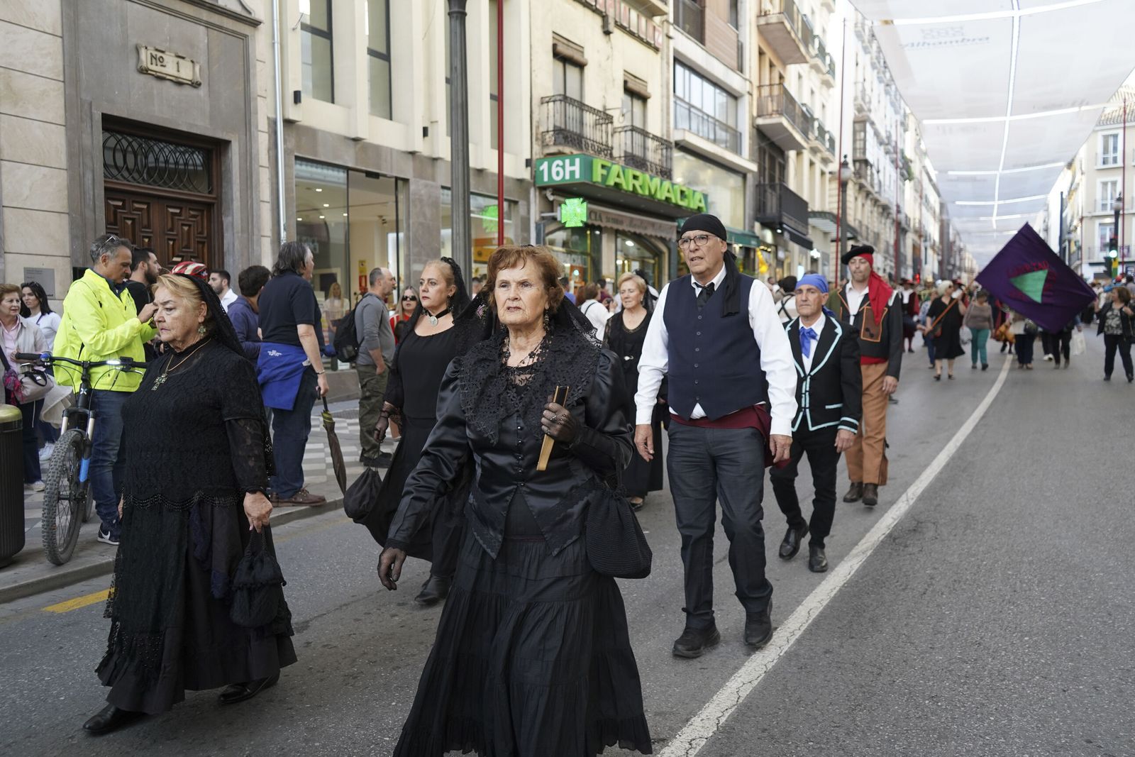 Así ha sido la procesión cívica en recuerdo a Mariana Pineda