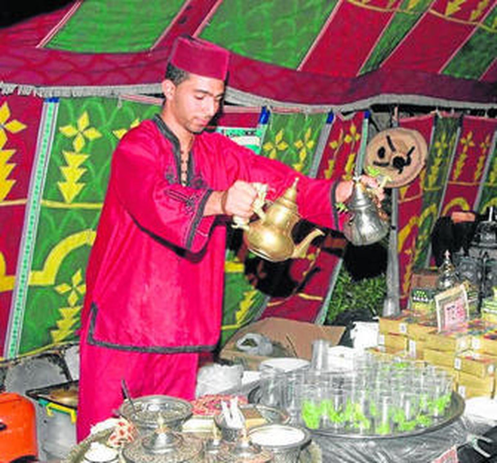 Una jaima del Mercado Medieval para tomar té.