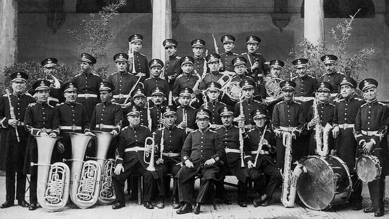 Primera formación de la Banda que actuó en los actos del Día de la Toma.