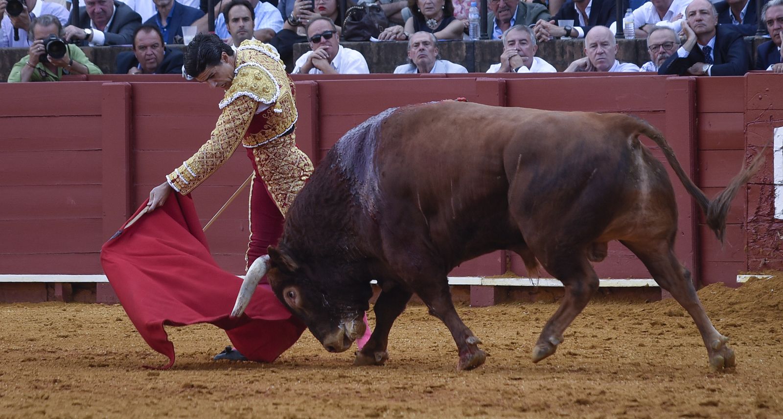 Las mejores imágenes de la tercera corrida de la Feria de San Miguel de Sevilla