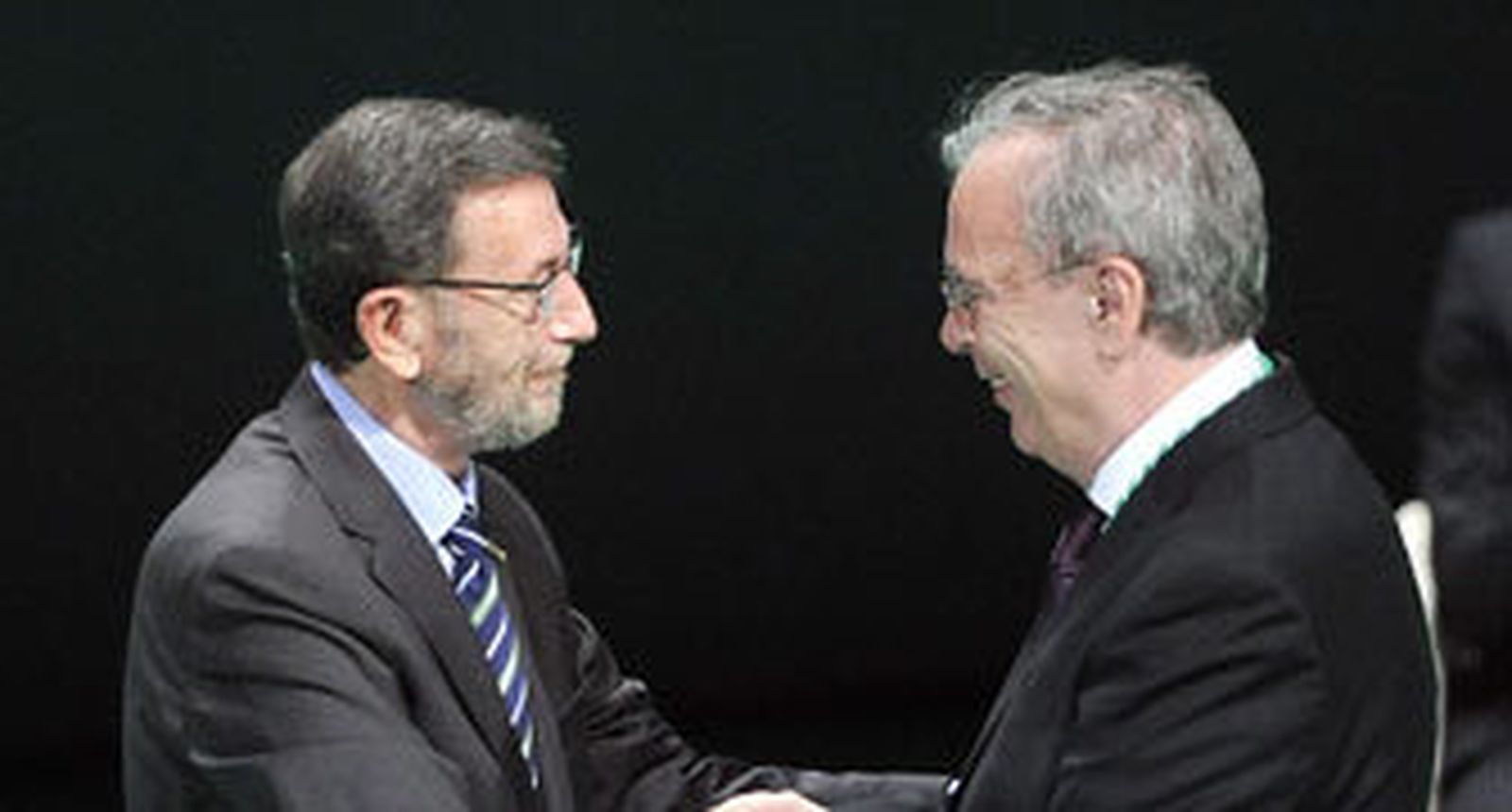 Balada del poeta genuflexo