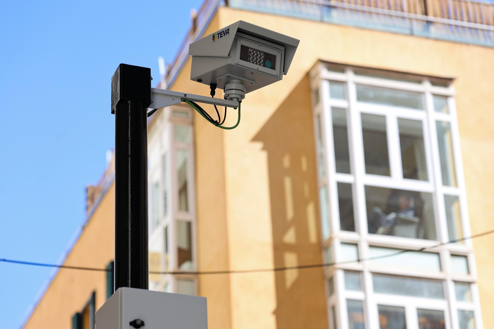 Cámara para el control de la Zona de Bajas Emisiones en Málaga.