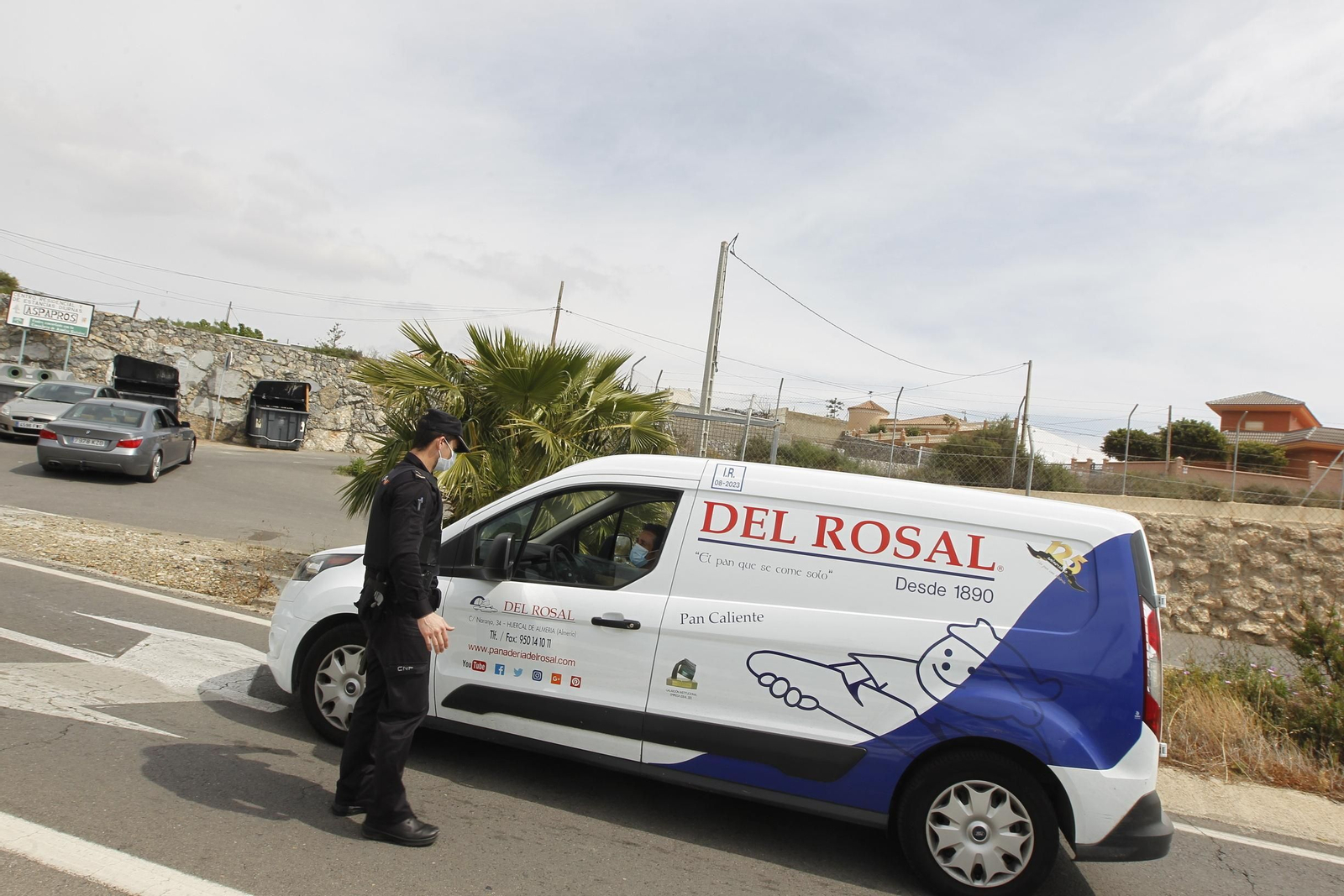 Fotogalería actuación INFOCA y UME por el coronavirus en Almería. Covid-19