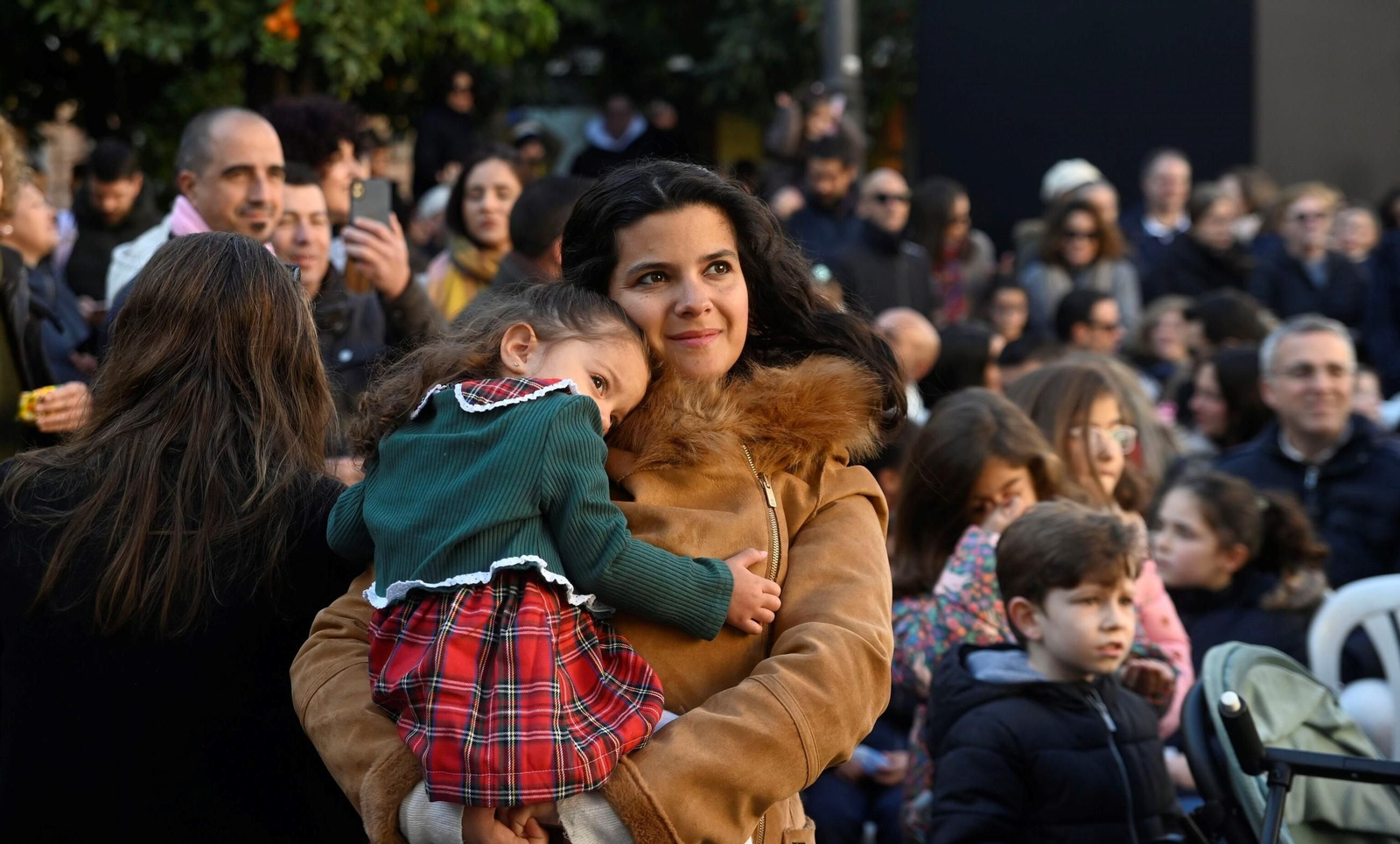 Los niños de Córdoba despiden 2024 con una fiesta infantil y campanadas en las Tendillas, en imágenes