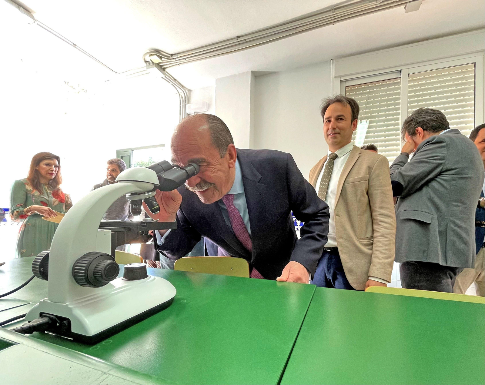Aula de Ciencias del Colegio SAFA Funcadia de Huelva patrocinada por la Fundación Atlantic Copper.