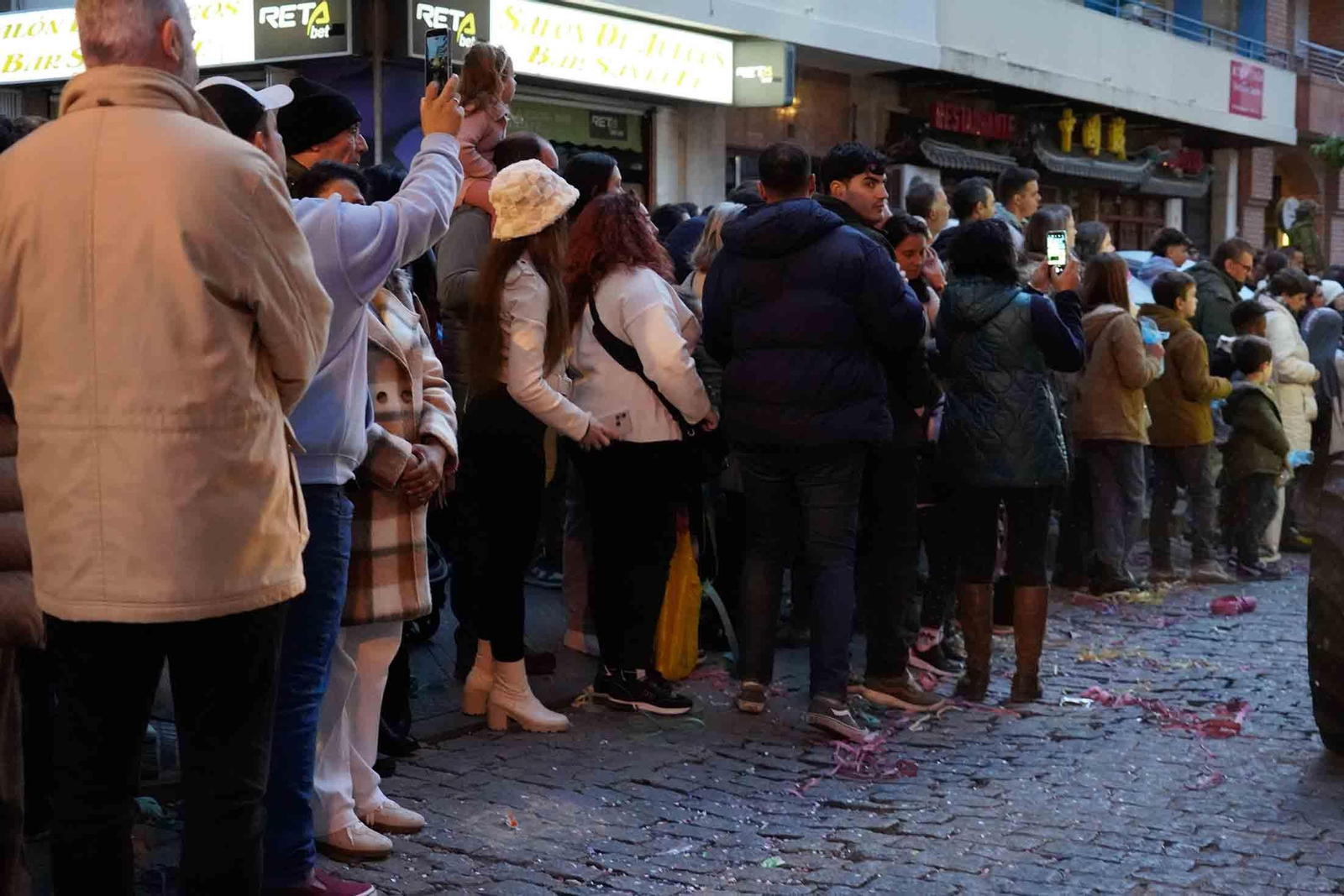 Imágenes de la Cabalgata de los Reyes Magos en Huelva