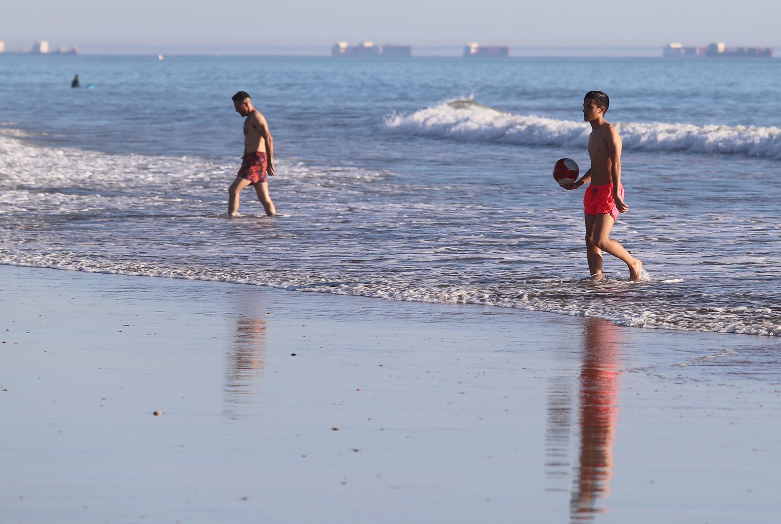 Imágenes que deja la jornada de altas temperaturas en Huelva