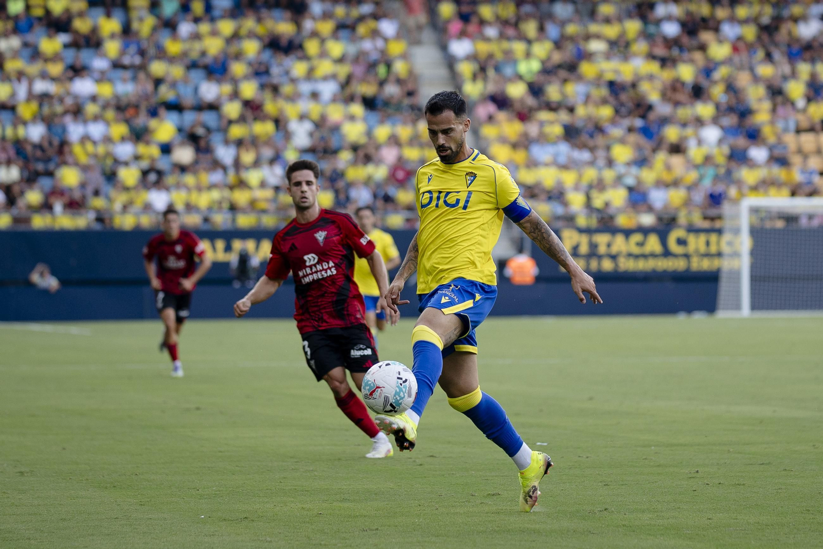 Búscate en las imágenes del primer partido del Cádiz CF- Mirandés