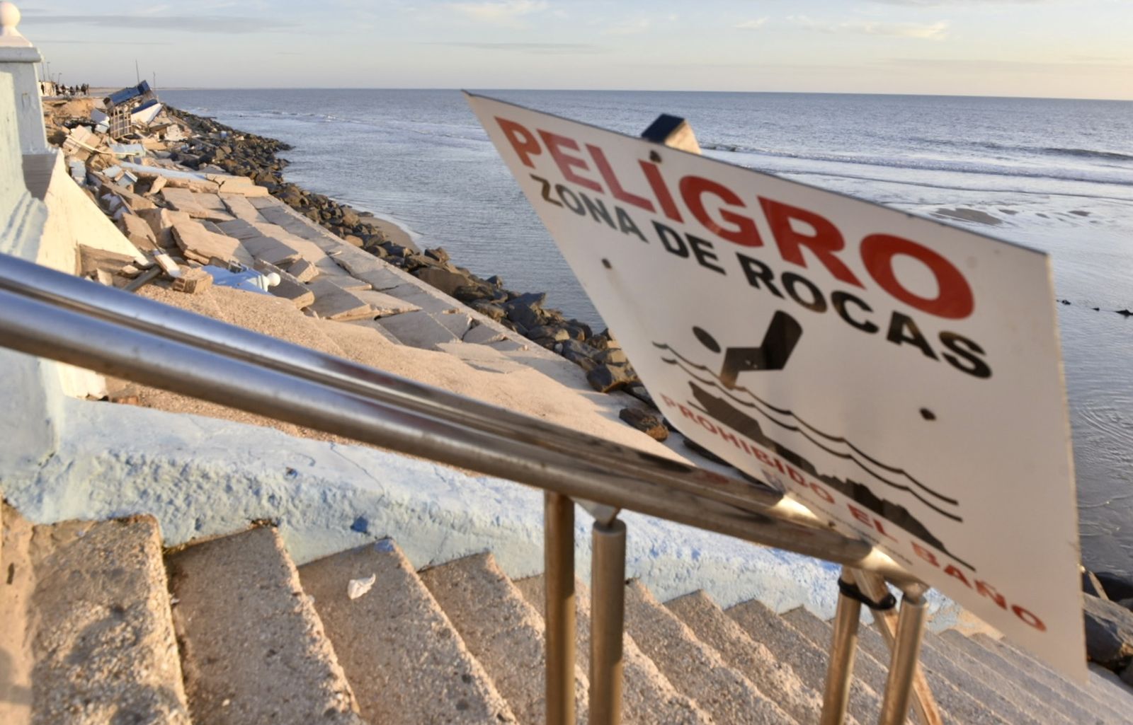 Comienza las obras de regeneración de arena en Matalascañas
