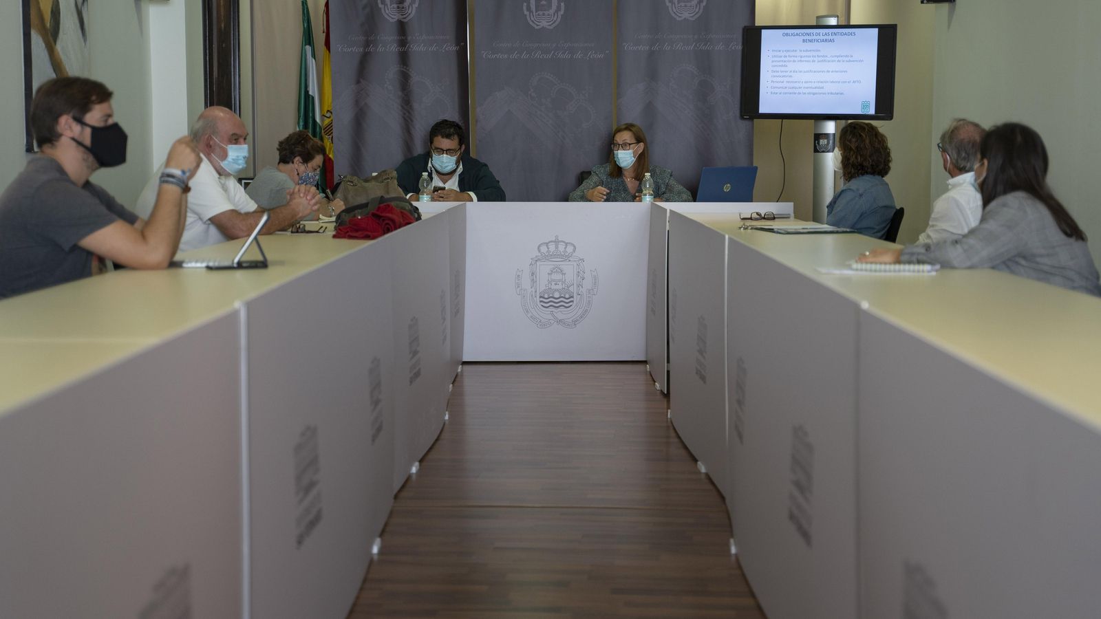 Reunión con las ONGs.