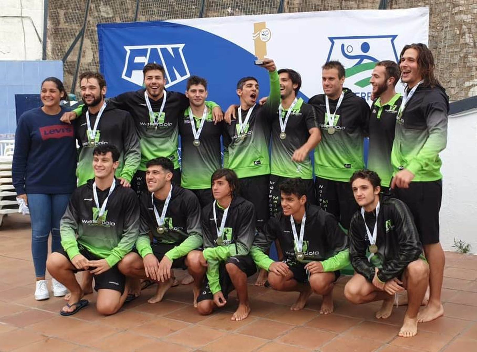 El Waterpolo Málaga gana el título andaluz.