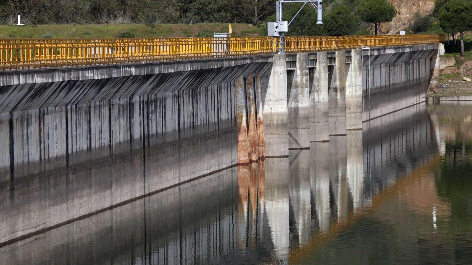 Presa del embalse del Chanza