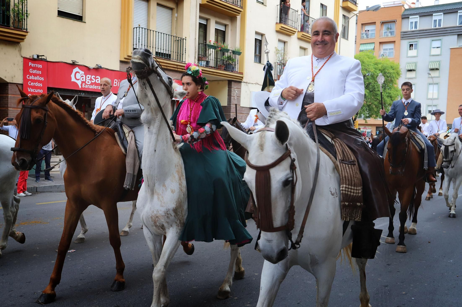 Imágenes de Emigrantes en la Comandancia de la Guardia Civil