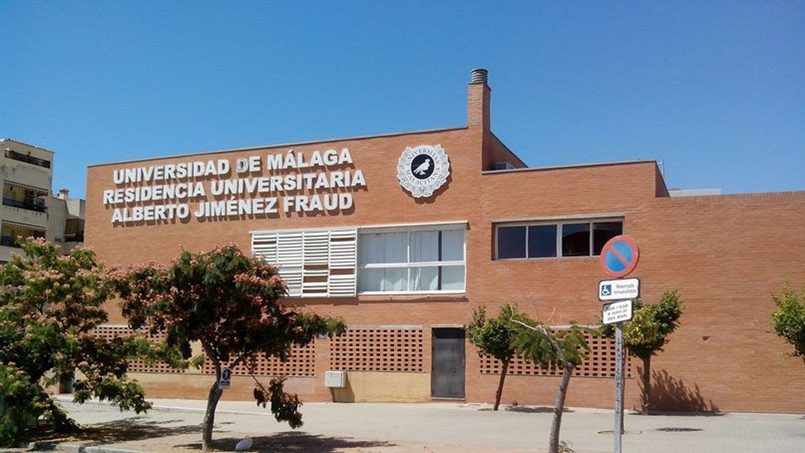 Residencia universitaria Alberto Jiménez Fraud