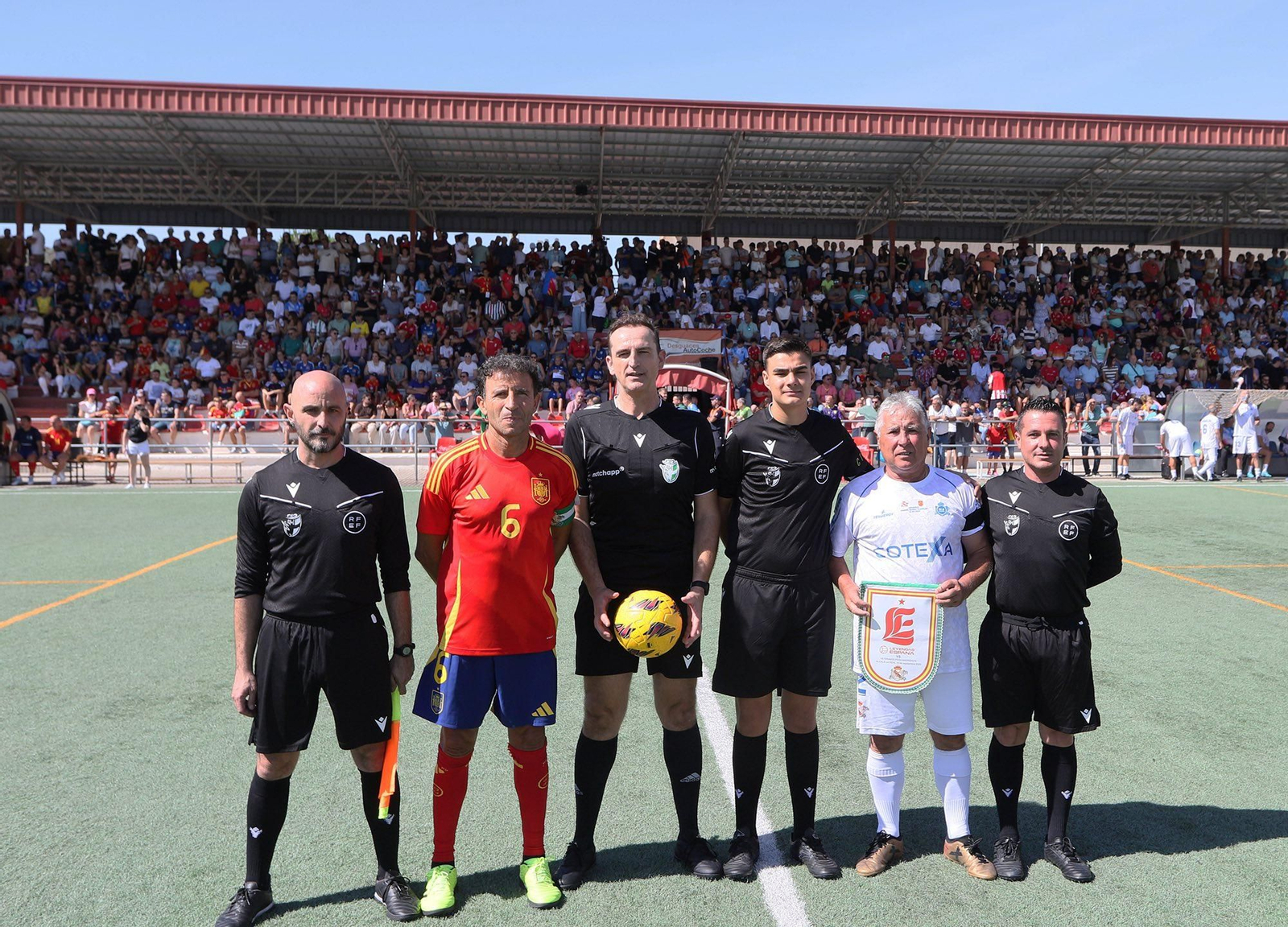 Alcalá la Real rinde homenaje a la memoria de Manolín, en imágenes