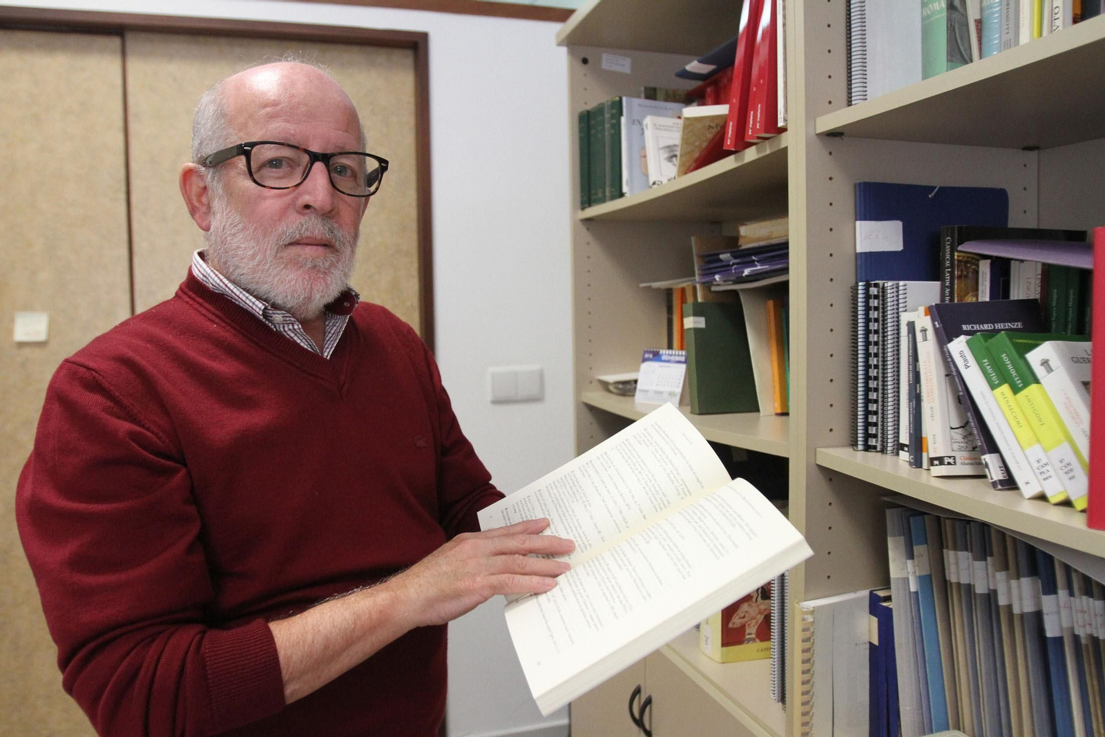 Histórica foto del rector en 2000, en una sentada reivindicativa por una mejor financiación en La Rábida.