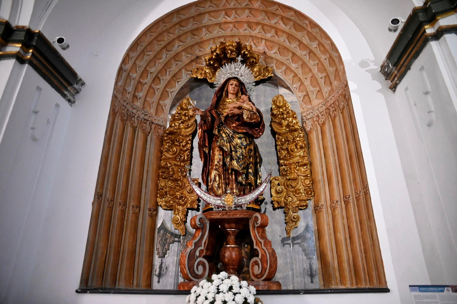 Un paseo en fotografías por la inconfundible iglesia de San Francisco de Córdoba