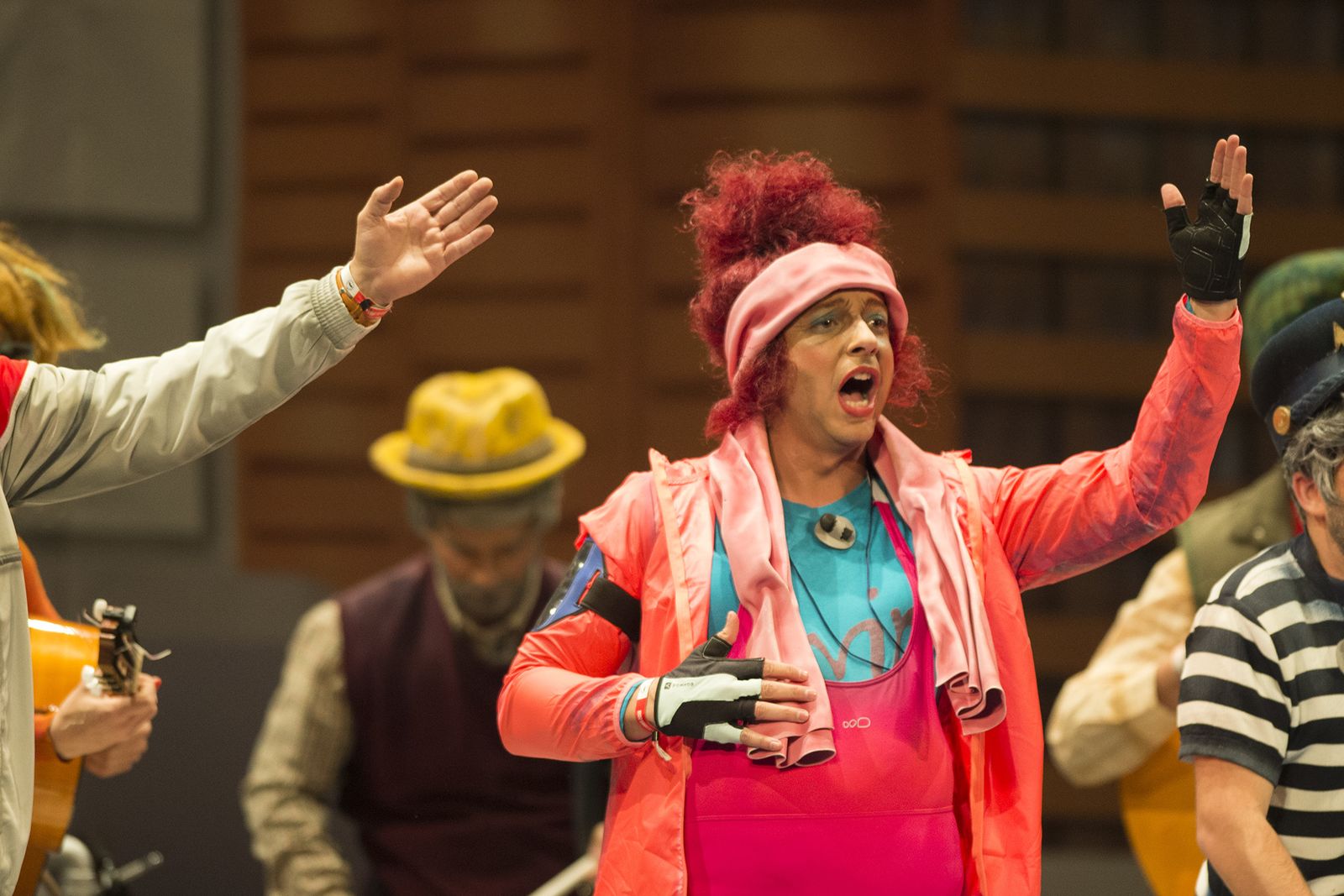 Las imágenes de la sexta función clasificatoria