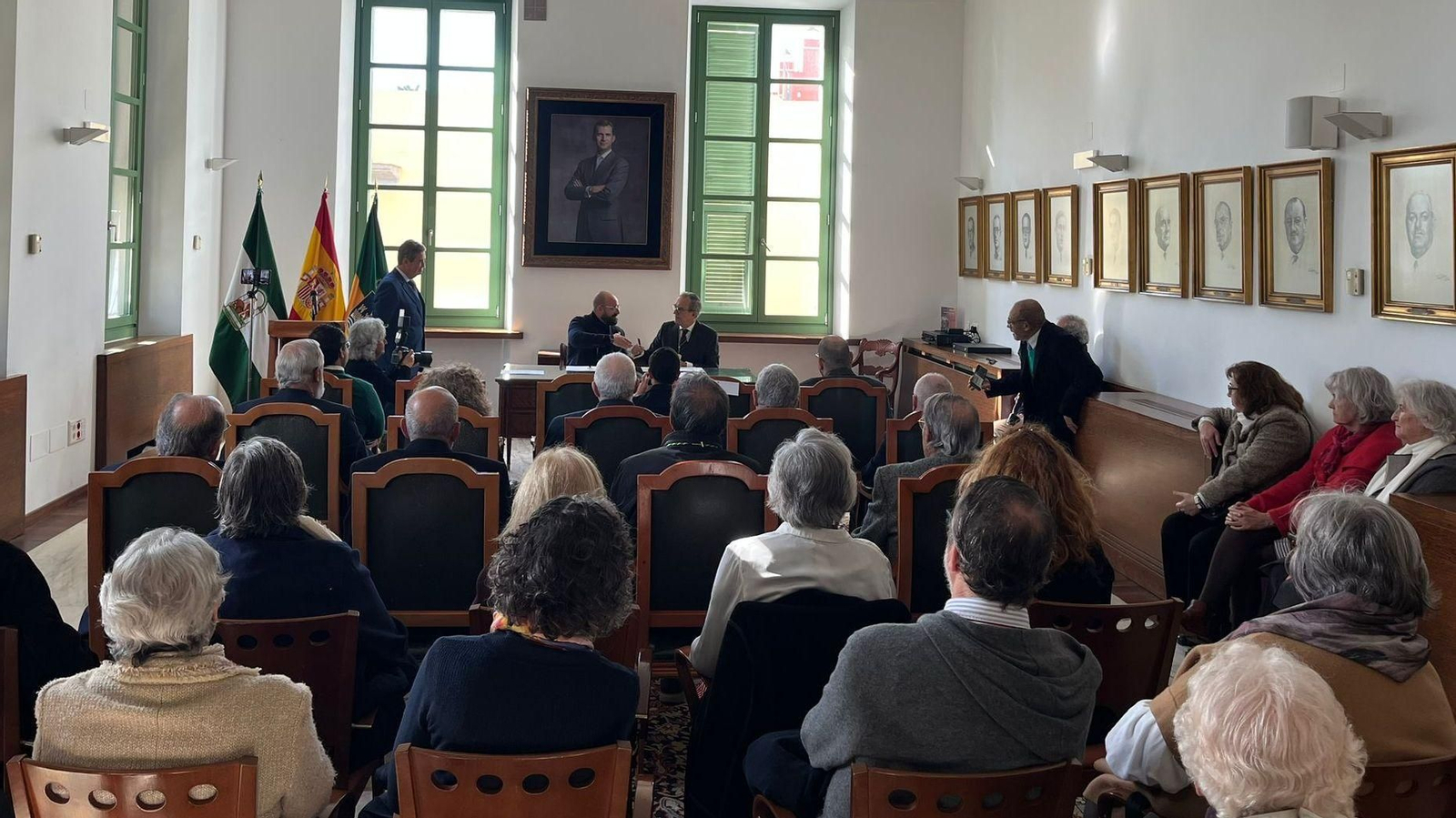 Una imagen del acto celebrado este lunes en el Salón Regio del Ayuntamiento.