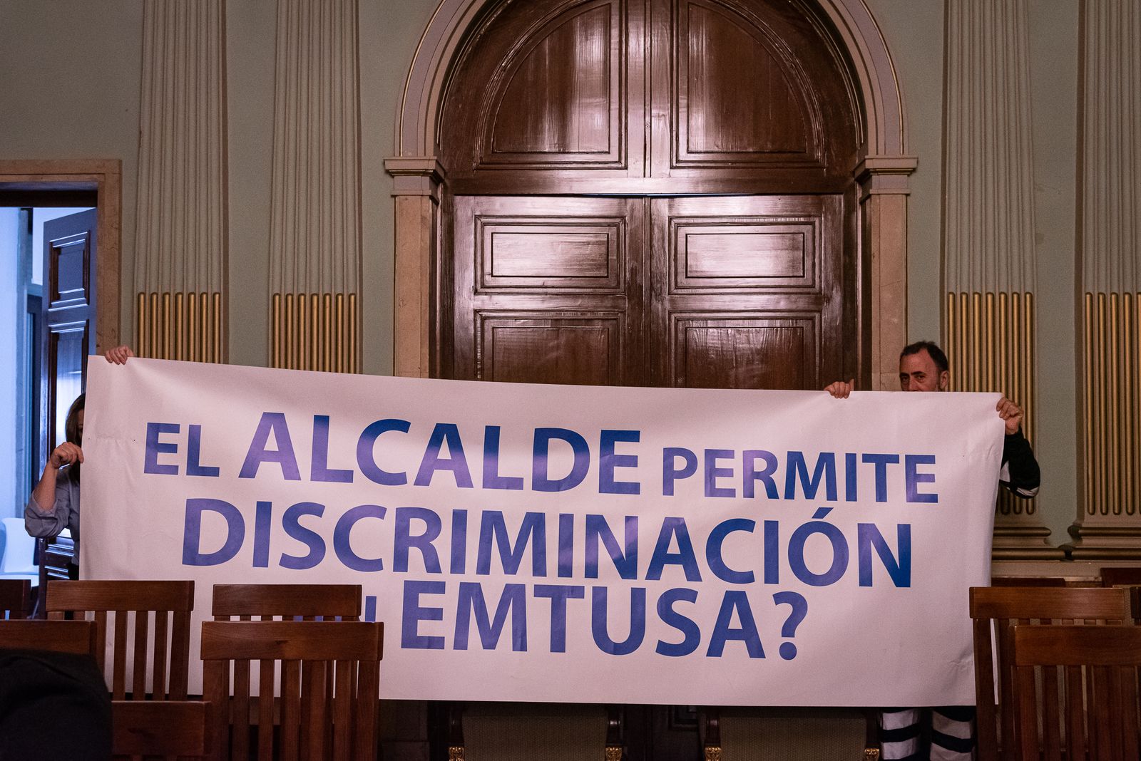 Imágenes del pleno extraordinario para la aprobación de los presupuestos del Ayuntamiento de Huelva