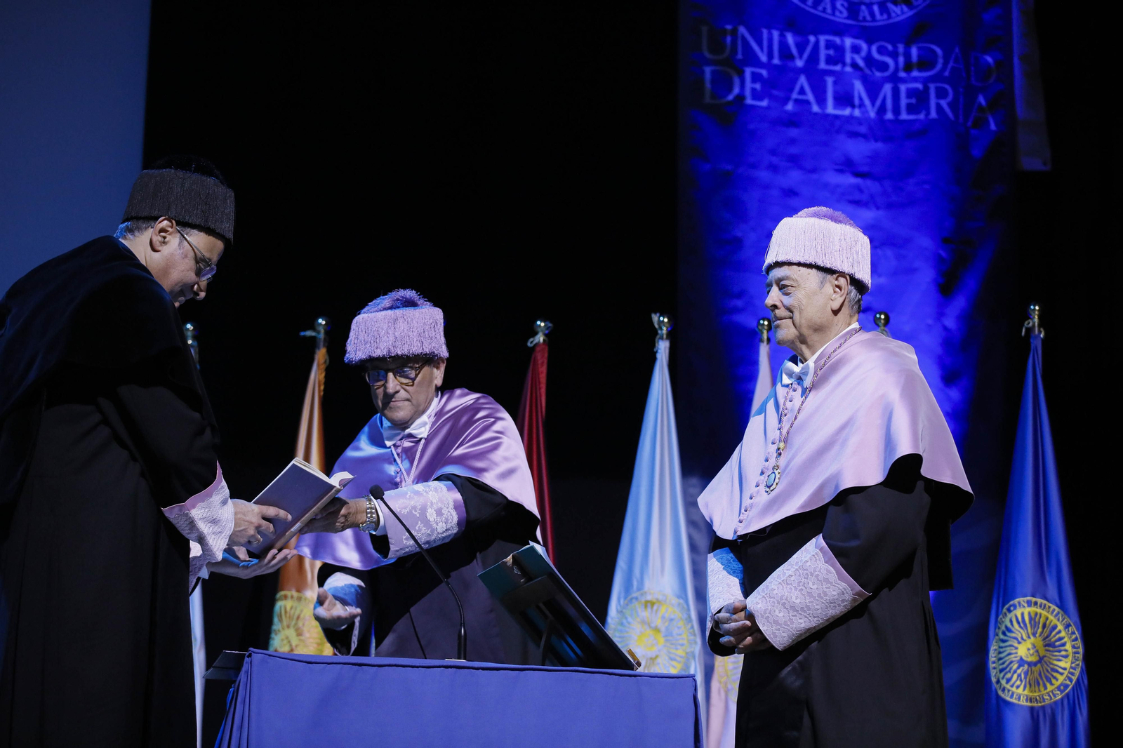 El doctor José María Peiró Silla es investido Doctor Honoris Causa por la UAL, en imágenes